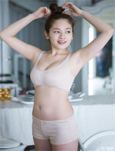 《长房娇》